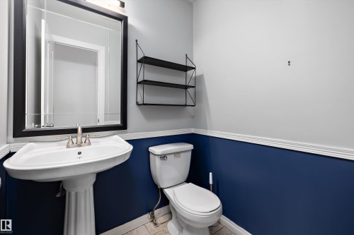 115 Walker Road, Edmonton, AB - Indoor Photo Showing Bathroom