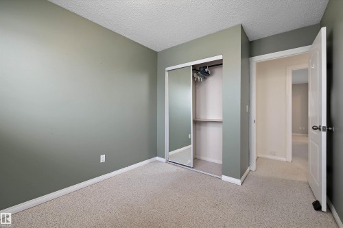 115 Walker Road, Edmonton, AB - Indoor Photo Showing Other Room