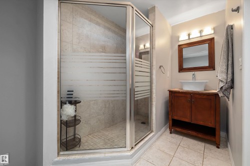 115 Walker Road, Edmonton, AB - Indoor