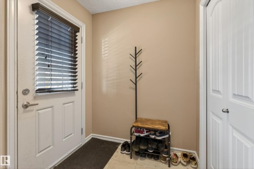 5636 18 Avenue, Edmonton, AB - Indoor Photo Showing Other Room