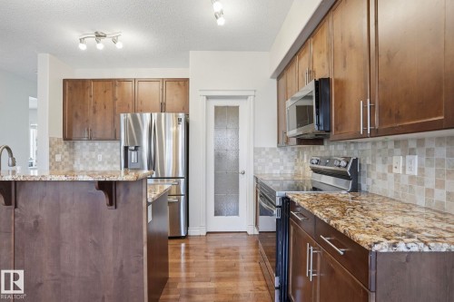 171 Keyport Circle, Leduc, AB - Indoor Photo Showing Kitchen With Upgraded Kitchen