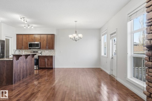 171 Keyport Circle, Leduc, AB - Indoor Photo Showing Kitchen