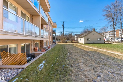 105 10230 120 Street Nw, Edmonton, AB - Outdoor