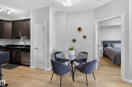 202 9819 104 Street, Edmonton, AB - Indoor Photo Showing Other Room