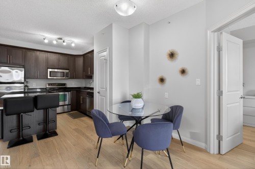 202 9819 104 Street, Edmonton, AB - Indoor