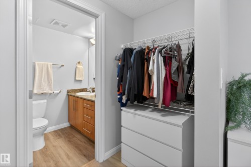 202 9819 104 Street, Edmonton, AB - Indoor