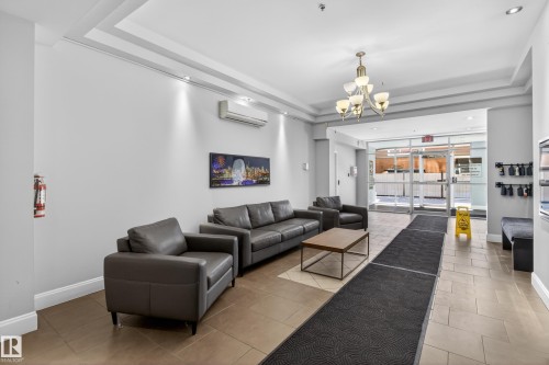 202 9819 104 Street, Edmonton, AB - Indoor