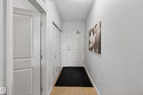 202 9819 104 Street, Edmonton, AB - Indoor Photo Showing Other Room