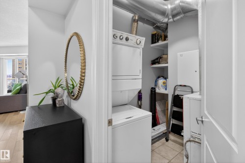 202 9819 104 Street, Edmonton, AB - Indoor Photo Showing Laundry Room