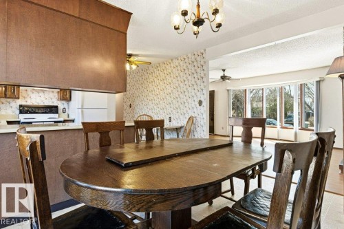 35 Oatway Drive, Stony Plain, AB - Indoor Photo Showing Dining Room