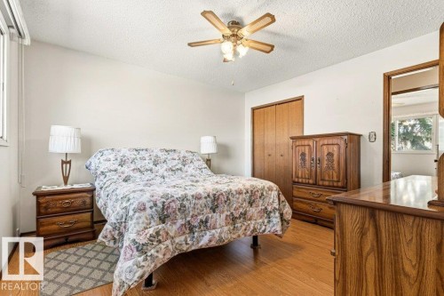 35 Oatway Drive, Stony Plain, AB - Indoor Photo Showing Bedroom