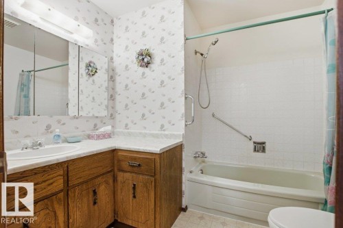 35 Oatway Drive, Stony Plain, AB - Indoor Photo Showing Bathroom