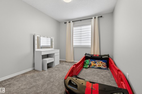5348 Lark Landing, Edmonton, AB - Indoor Photo Showing Bedroom