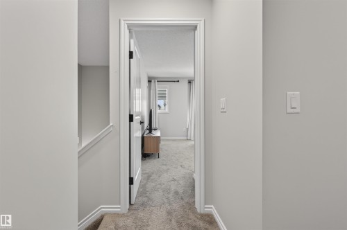 5348 Lark Landing, Edmonton, AB - Indoor Photo Showing Other Room