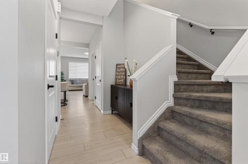 5348 Lark Landing, Edmonton, AB - Indoor Photo Showing Other Room