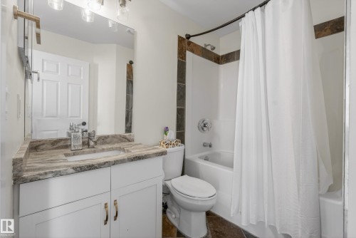 205 10011 110 Street, Edmonton, AB - Indoor Photo Showing Bathroom