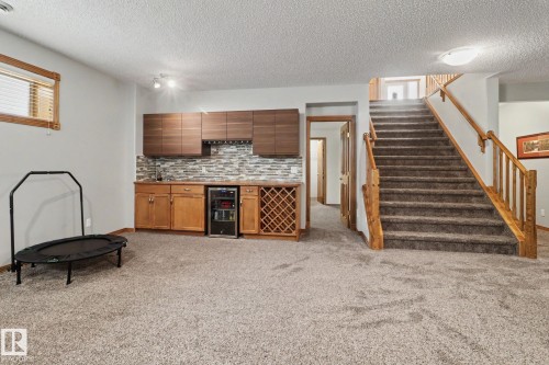 5 Richelieu Place, Beaumont, AB - Indoor Photo Showing Other Room