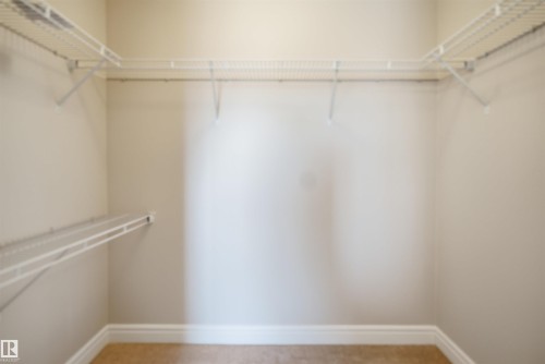 Image quality insufficient for description - 19 15151 43 Street, Edmonton, AB - Indoor With Storage