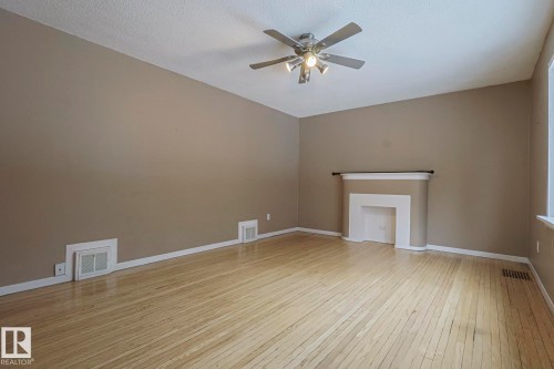 13519 107A Avenue, Edmonton, AB - Indoor Photo Showing Other Room