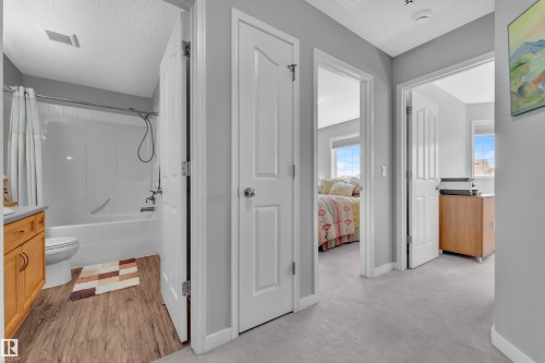 1309 Mcallister Way, Edmonton, AB - Indoor