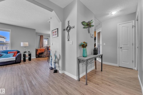 1309 Mcallister Way, Edmonton, AB - Indoor