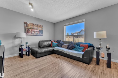 1309 Mcallister Way, Edmonton, AB - Indoor Photo Showing Living Room