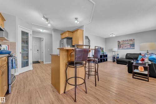 1309 Mcallister Way, Edmonton, AB - Indoor Photo Showing Kitchen