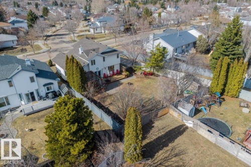 Two-story residence with a gray shingle roof and white siding - 86 Westpark Way, Fort Saskatchewan, AB - Outdoor With View