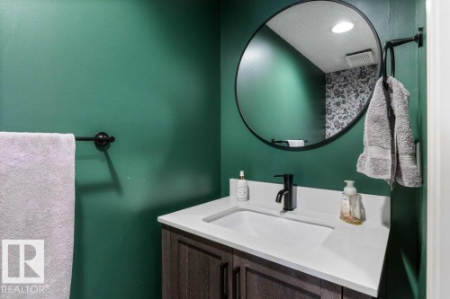 22 Deacon Place, St. Albert, AB - Indoor Photo Showing Bathroom