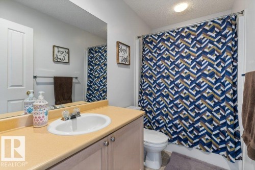 22 Deacon Place, St. Albert, AB - Indoor Photo Showing Bathroom