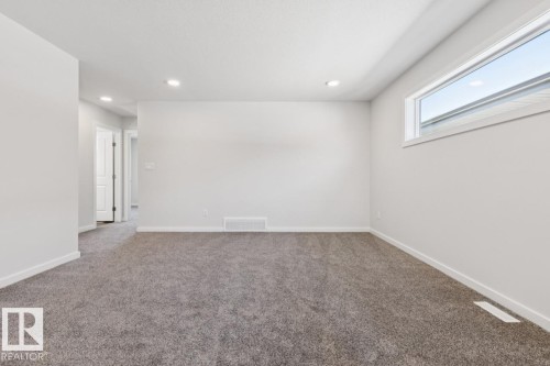 50 Gambel Loop, Spruce Grove, AB - Indoor Photo Showing Other Room