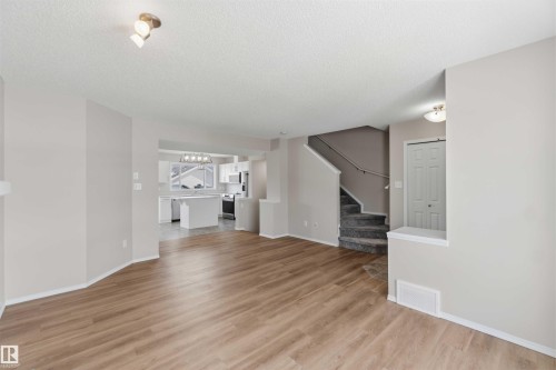 2003 71 Street, Edmonton, AB - Indoor