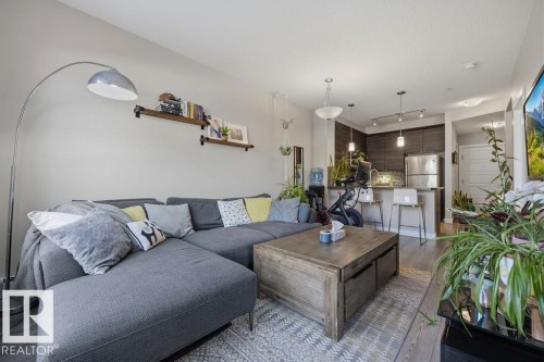108 2588 Anderson Way, Edmonton, AB - Indoor Photo Showing Living Room
