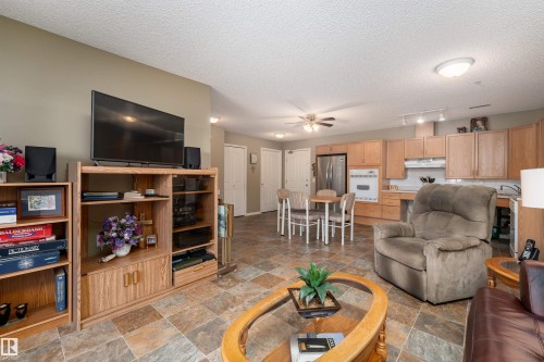 221 16303 95 Street, Edmonton, AB - Indoor Photo Showing Living Room