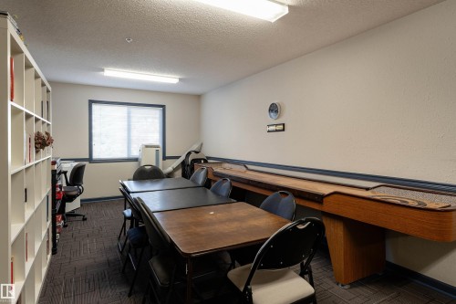 221 16303 95 Street, Edmonton, AB - Indoor