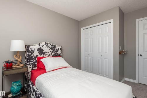 69 20 Augustine Crescent, Sherwood Park, AB - Indoor Photo Showing Bedroom