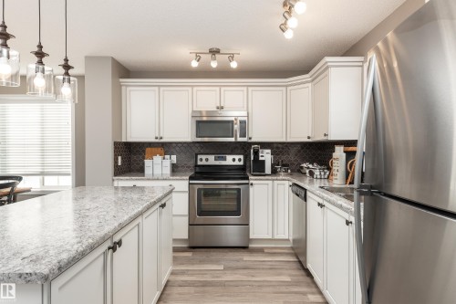 69 20 Augustine Crescent, Sherwood Park, AB - Indoor Photo Showing Kitchen With Upgraded Kitchen