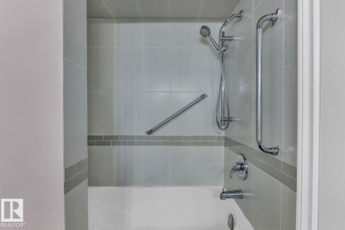 4911 106 Street, Edmonton, AB - Indoor Photo Showing Bathroom