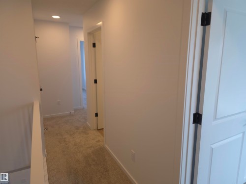 43 Eton Link, Spruce Grove, AB - Indoor Photo Showing Other Room