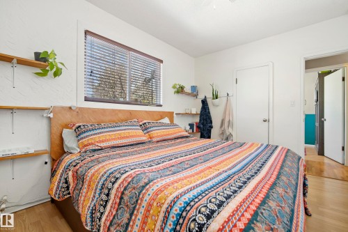 8946 80 Avenue, Edmonton, AB - Indoor Photo Showing Bedroom