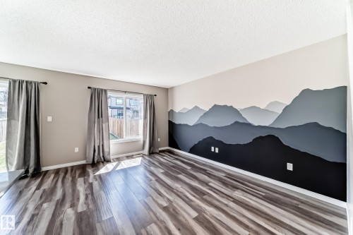 5227 Crabapple Link, Edmonton, AB - Indoor Photo Showing Other Room