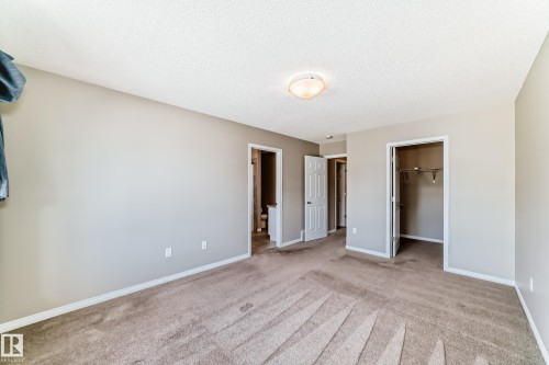 5227 Crabapple Link, Edmonton, AB - Indoor Photo Showing Other Room