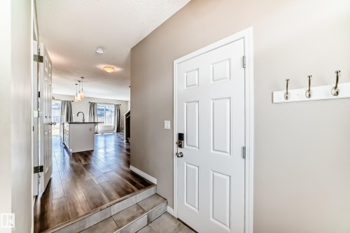 5227 Crabapple Link, Edmonton, AB - Indoor Photo Showing Other Room