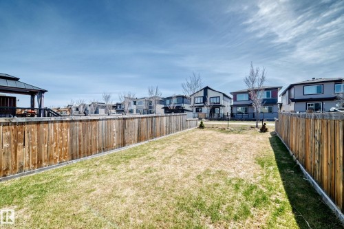5227 Crabapple Link, Edmonton, AB - Outdoor