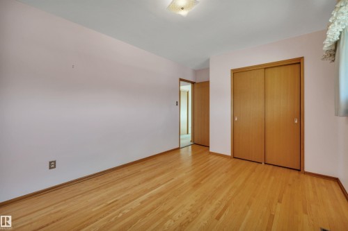 6208 94A Avenue, Edmonton, AB - Indoor Photo Showing Other Room