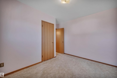6208 94A Avenue, Edmonton, AB - Indoor Photo Showing Other Room