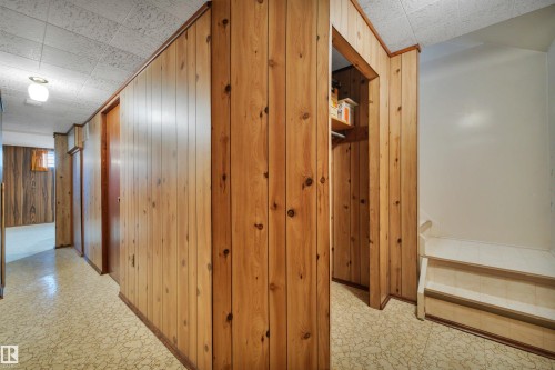 6208 94A Avenue, Edmonton, AB - Indoor Photo Showing Other Room