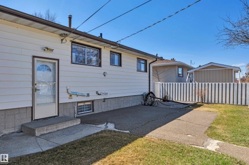 6208 94A Avenue, Edmonton, AB - Outdoor With Exterior
