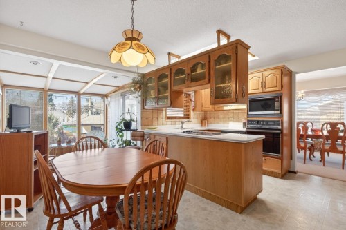 6036 105B Street, Edmonton, AB - Indoor Photo Showing Dining Room