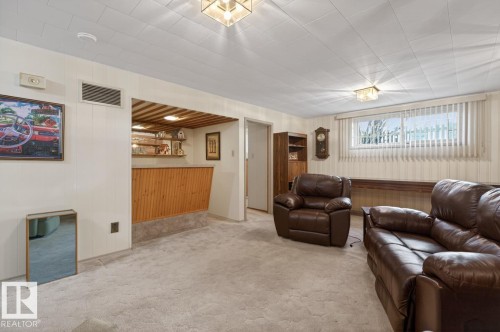 6036 105B Street, Edmonton, AB - Indoor